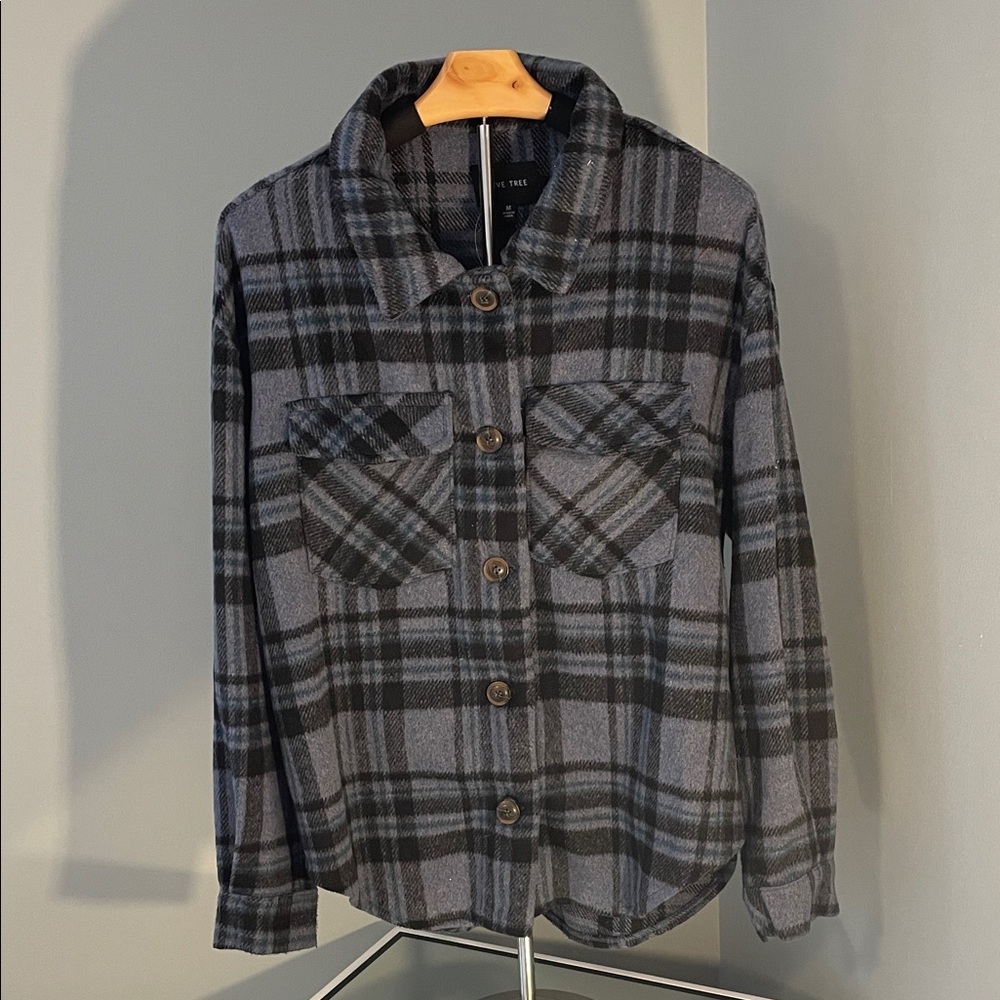 Love Tree Blue and Black Plaid Shirt shacket jacket EUC